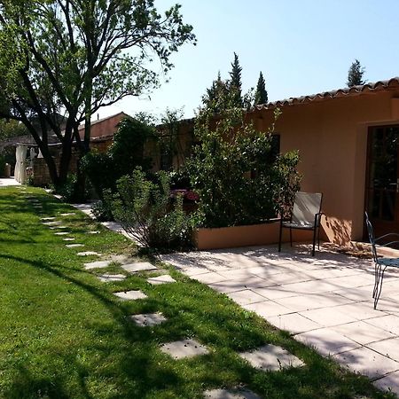 Bed and Breakfast Mas La Provence Л'Іль-сюр-ла-Сорг Екстер'єр фото
