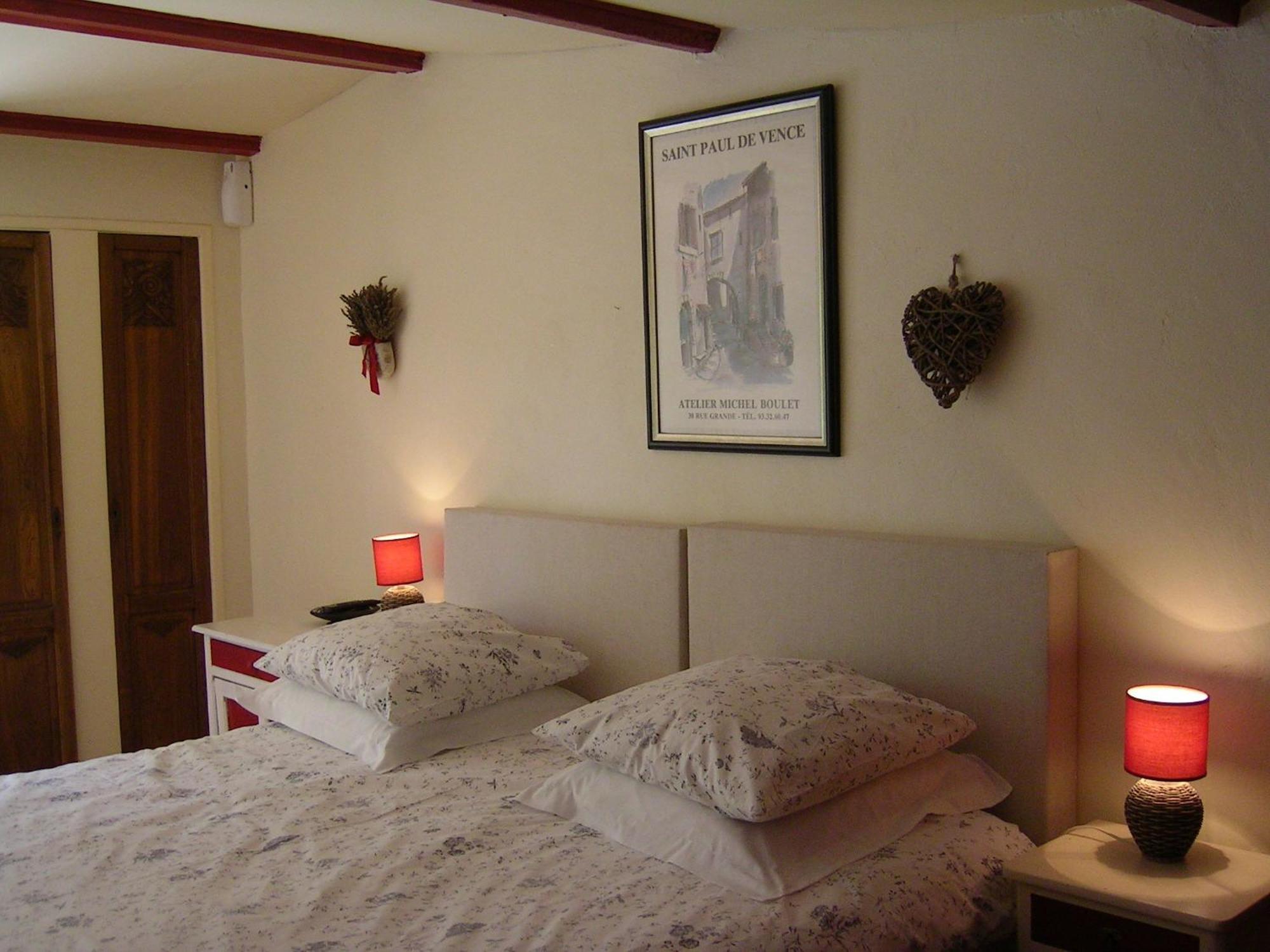 Bed and Breakfast Mas La Provence Л'Іль-сюр-ла-Сорг Номер фото