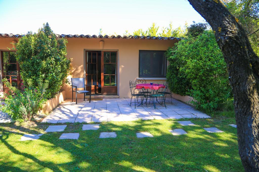Bed and Breakfast Mas La Provence Л'Іль-сюр-ла-Сорг Екстер'єр фото