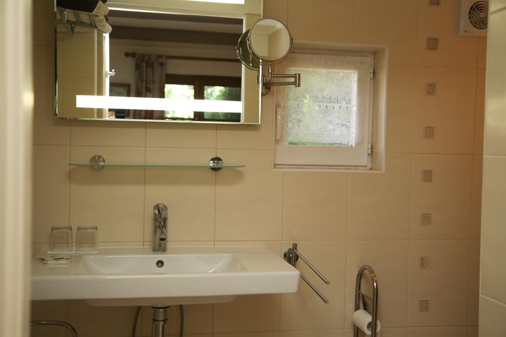 Bed and Breakfast Mas La Provence Л'Іль-сюр-ла-Сорг Екстер'єр фото